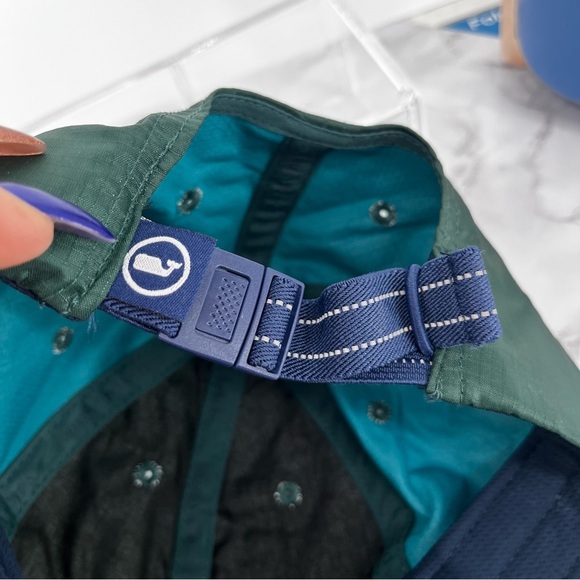 Vineyard Vines Hunter Green Nylon Adjustable Hat Waterproof Outdoor Golf Boating - Picture 5 of 7